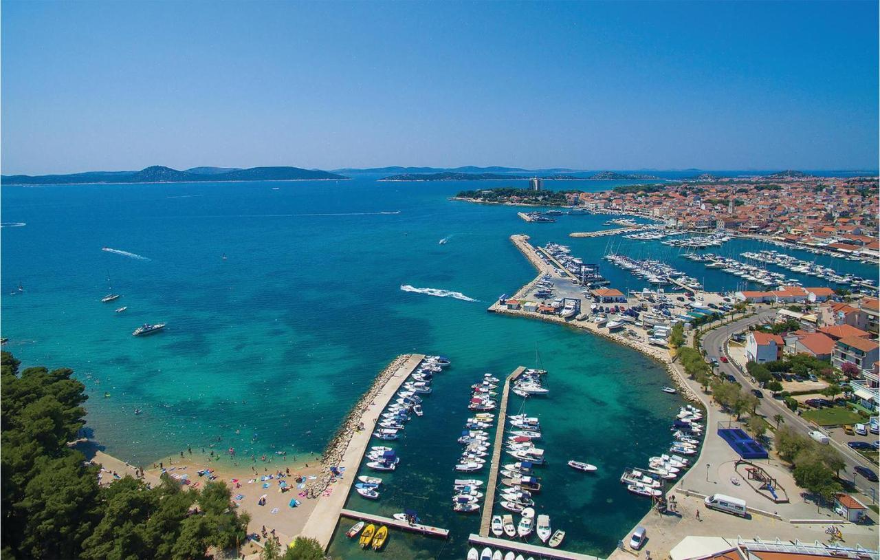 4 Bedroom Cozy Apartment In Vodice Exterior photo
